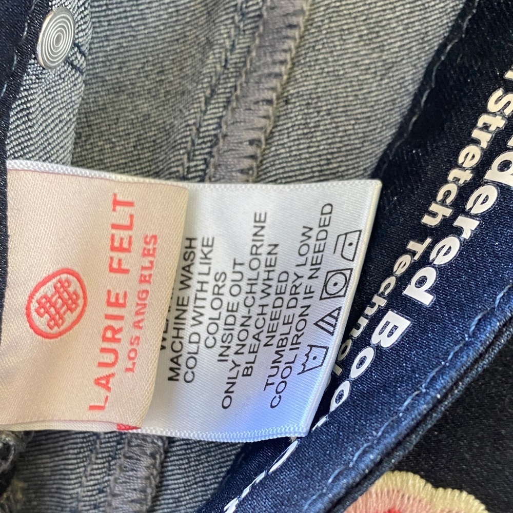 Laurie Felt Navy Skinny Jeans with Multicolor Floral Embroidery - Picture 3 of 5
